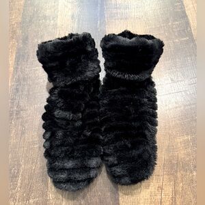 Auden women’s long fuzzy slipper socks